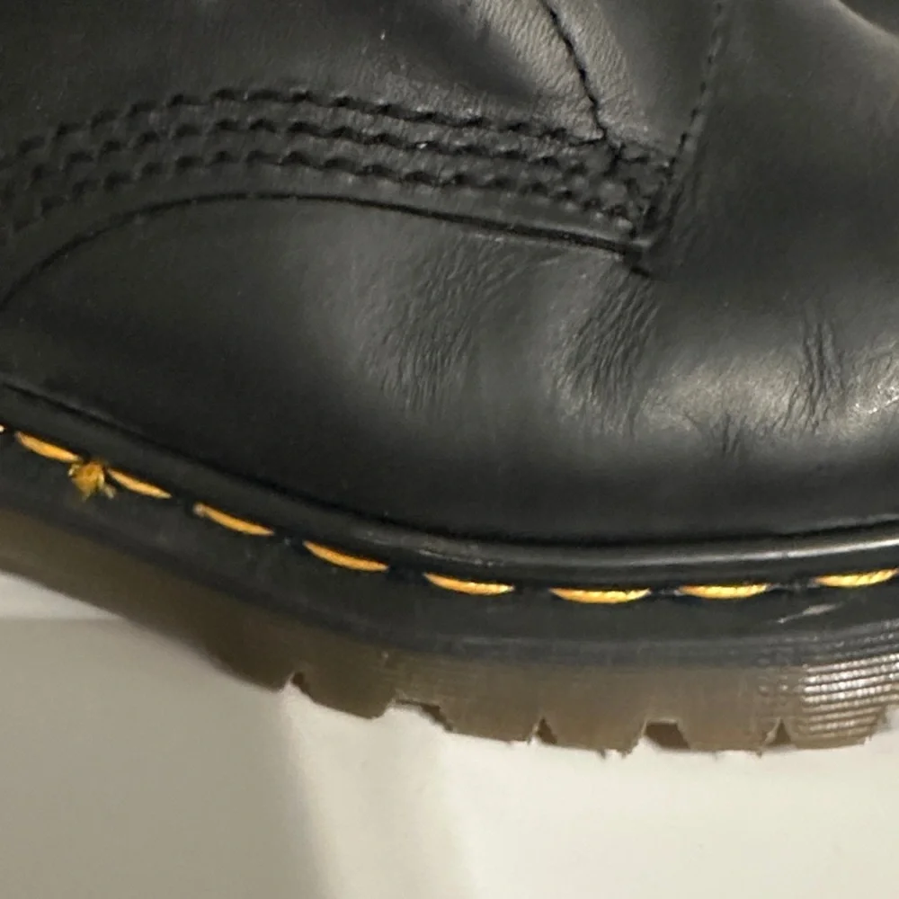 Dr. Martens Black Leather Boots 1460 - Picture 12 of 14